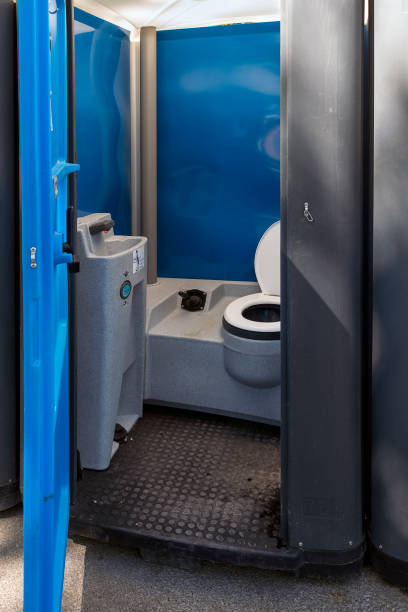 Portable Toilet Options We Offer in Amberley, OH