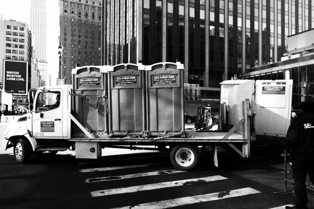 Best Porta potty rental for parties  in Amberley, OH